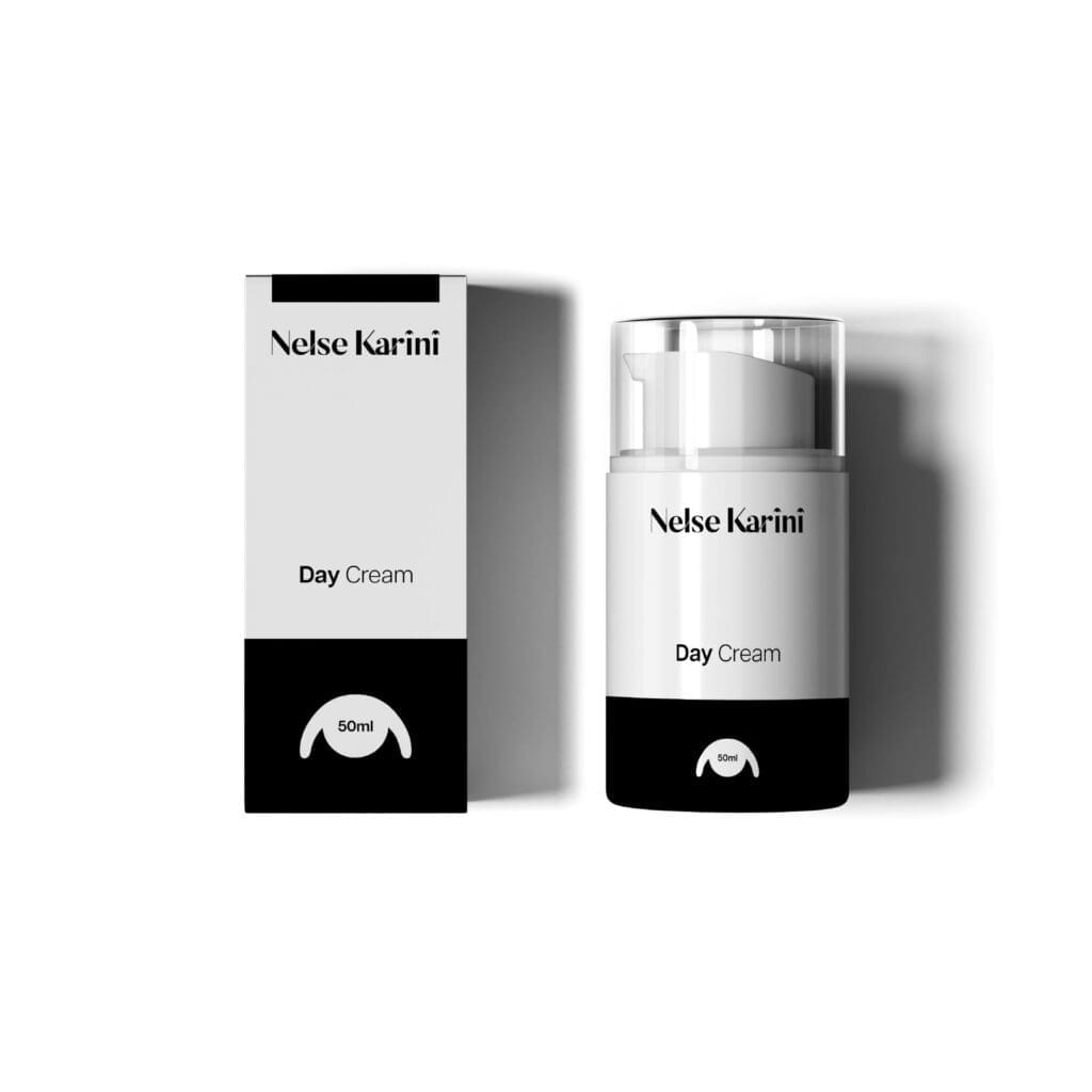 A branding agency designs exquisite packaging for Nelse Karini, highlighting the luxury and quality of the makeup.
